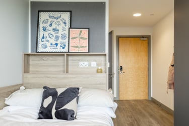 Deluxe En Suite - Image 1